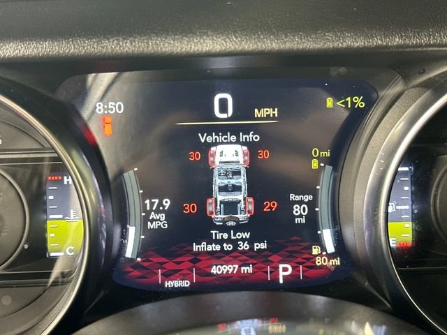 Used 2023 Jeep Wrangler Unlimited Sahara w/ Cold Weather Group image 17