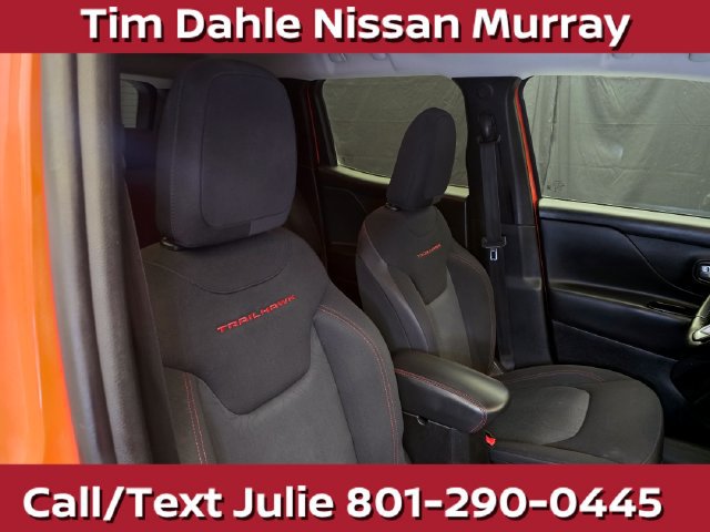 Used 2015 Jeep Renegade Trailhawk AWD/4WD image 16