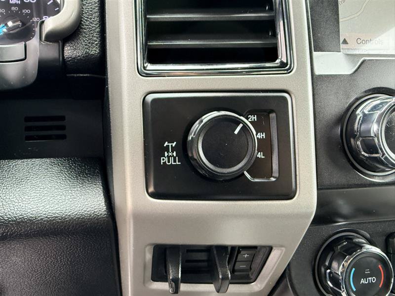 Used 2019 Ford F250 Lariat w/ Lariat Value Package AWD/4WD image 34