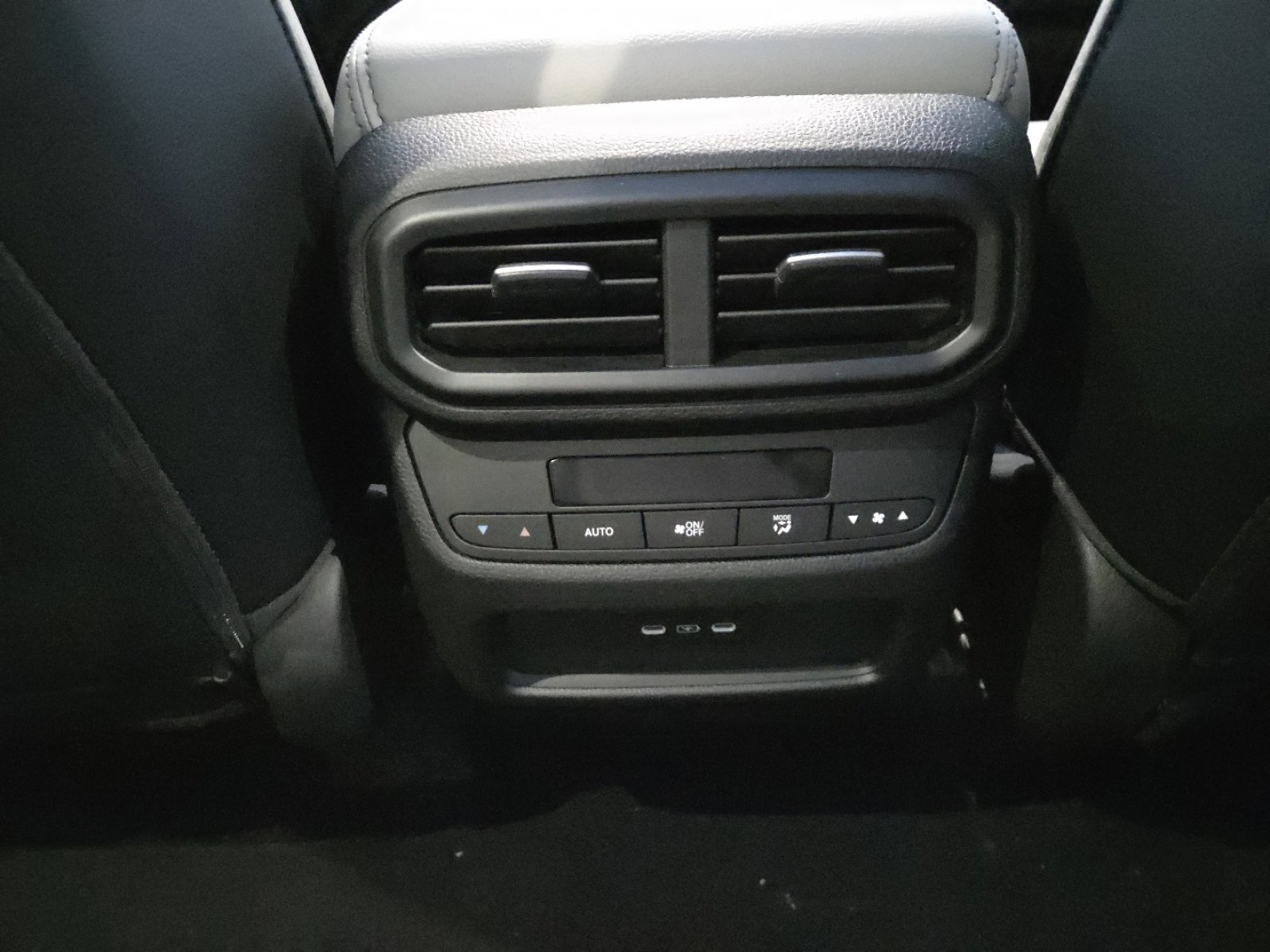 New 2025 Honda Pilot Touring image 25