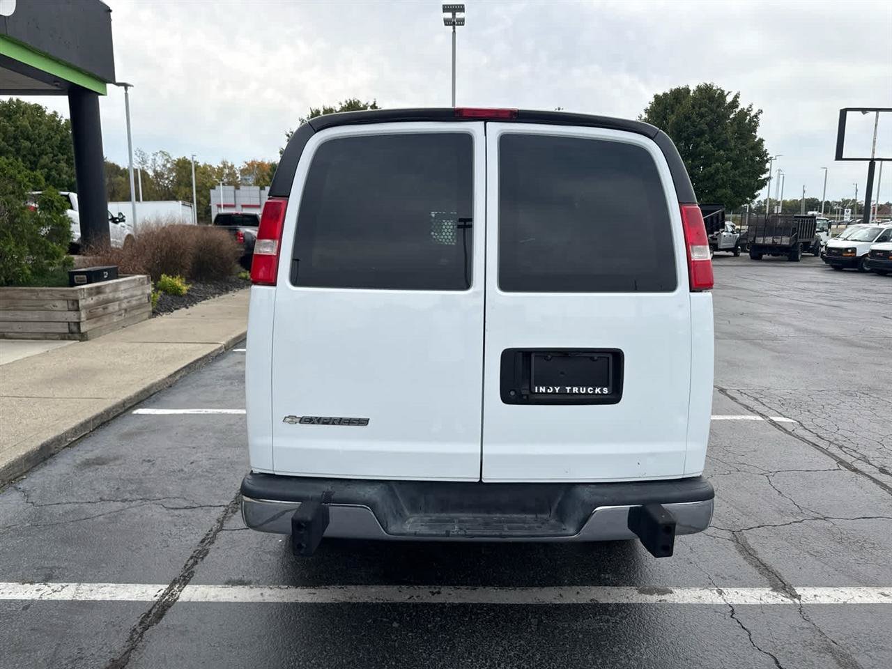 Used 2019 Chevrolet Express 2500 w/ Driver Convenience Package RWD image 7