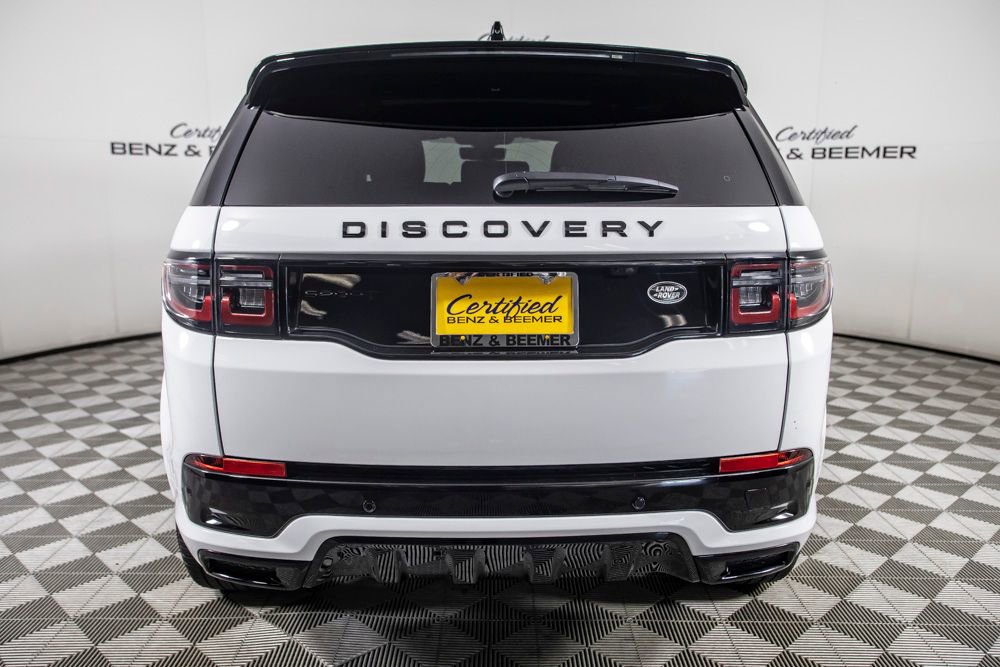 Used 2022 Land Rover Discovery Sport SE R-Dynamic image 8