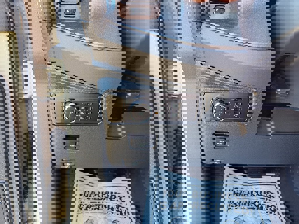 New 2025 Ford Bronco Badlands image 11