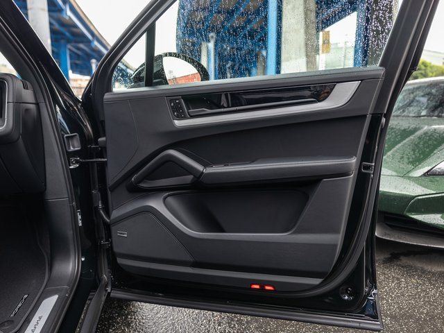 Used 2026 Porsche Cayenne E-Hybrid AWD/4WD image 50