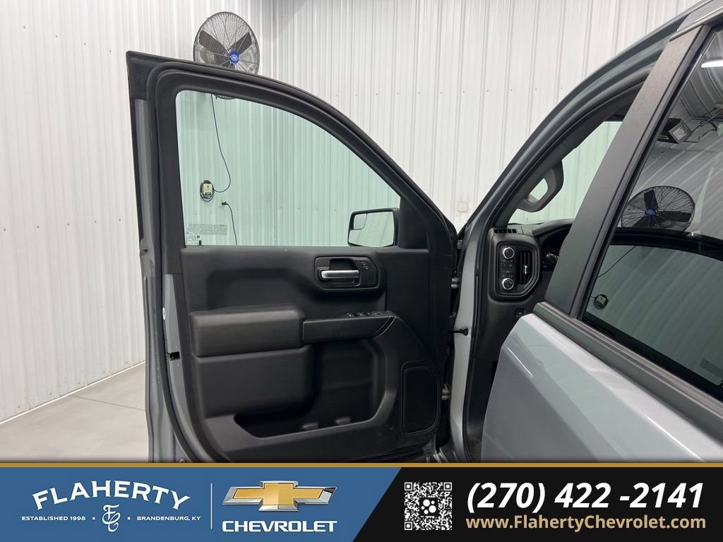 Used 2023 GMC Sierra 1500 Pro w/ Pro Value Package AWD/4WD image 8
