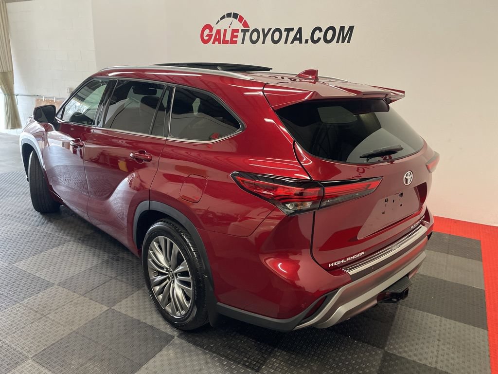 Used 2021 Toyota Highlander Platinum AWD/4WD image 11