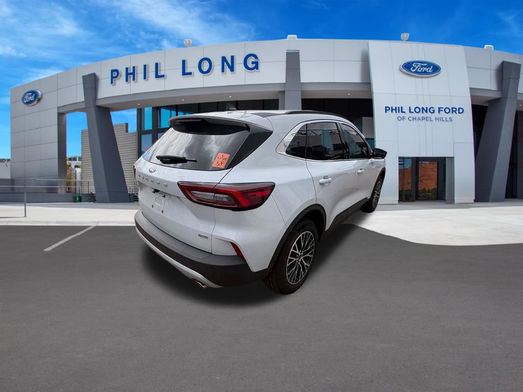 Used 2025 Ford Escape SE FWD image 5