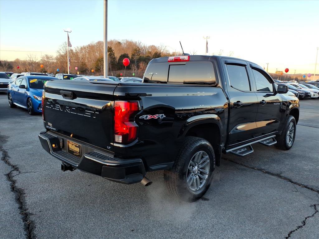 Used 2024 Chevrolet Colorado LT w/ LT Convenience Package II image 16