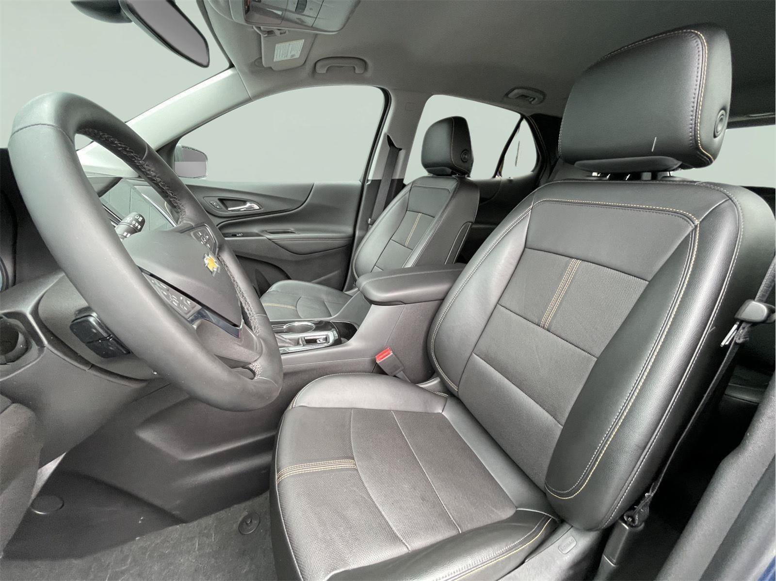 Used 2024 Chevrolet Equinox Premier w/ LPO, Floor Liner Package AWD/4WD image 17
