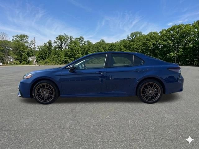 Used 2023 Toyota Camry SE FWD image 5