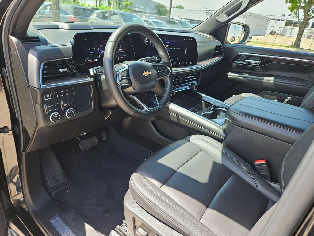 Used 2025 Chevrolet Tahoe LT AWD/4WD image 13