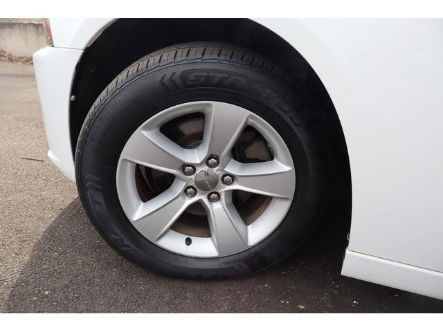 Used 2012 Dodge Charger SE image 16