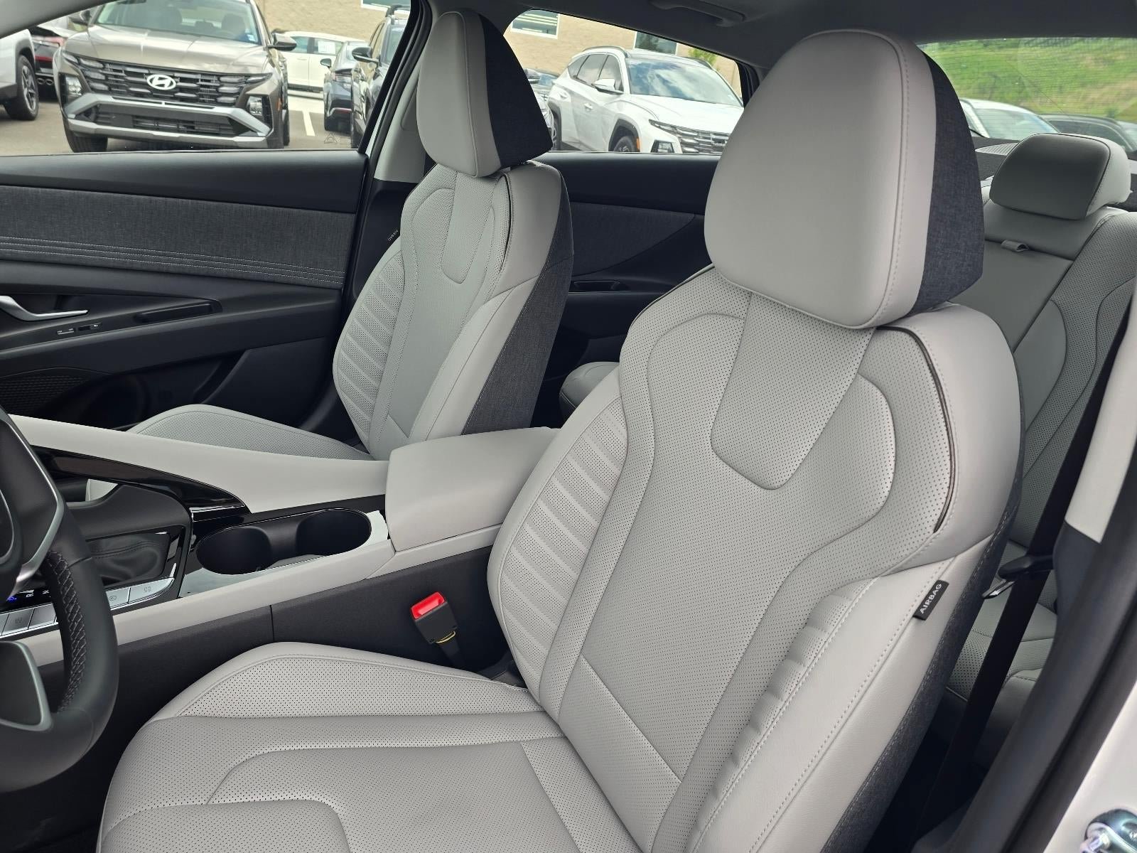 New 2026 Hyundai Elantra Limited FWD image 12