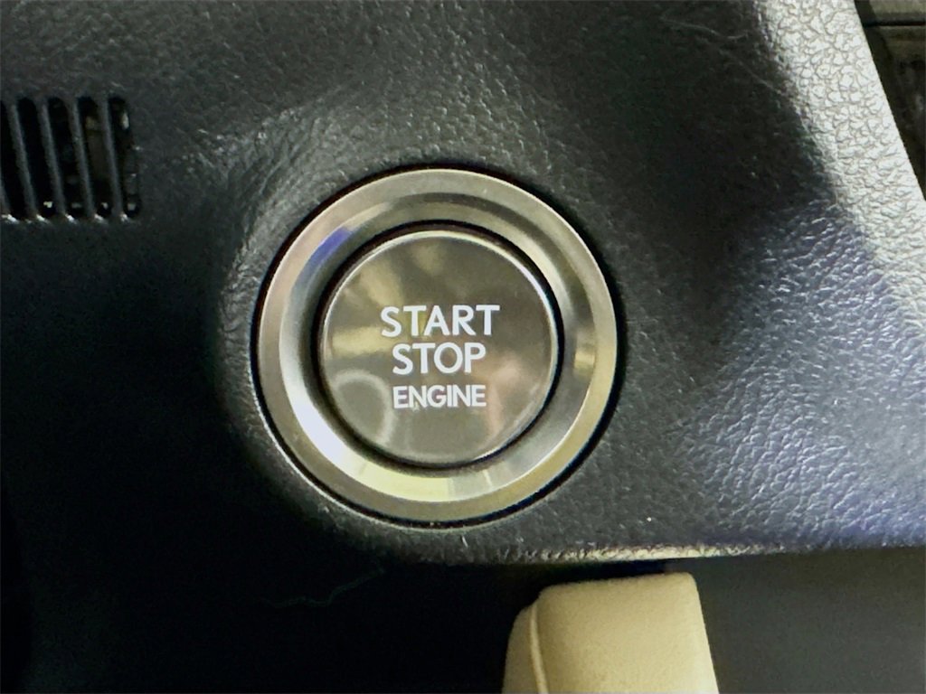 Used 2021 Lexus RX 350L FWD w/ Premium Package image 31