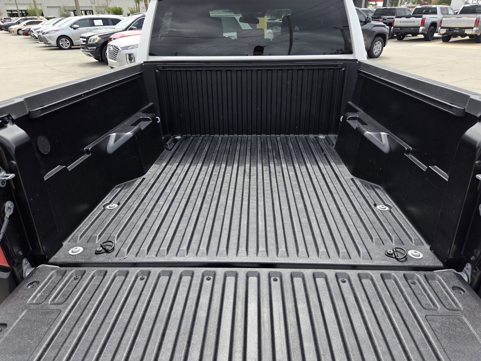 Used 2024 Toyota Tacoma SR image 9