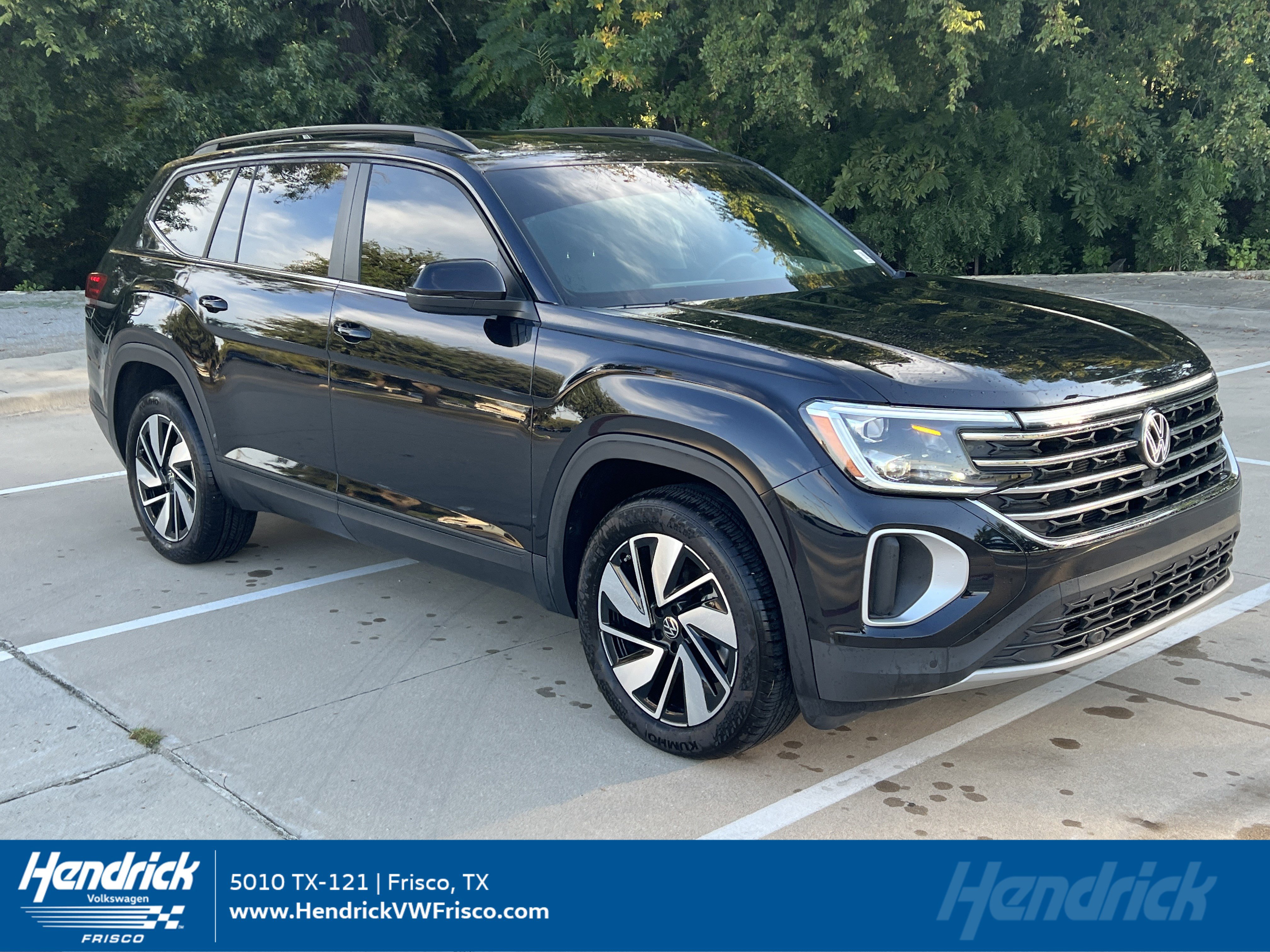 Used 2024 Volkswagen Atlas SE w/ Panoramic Sunroof Package
