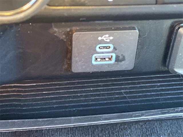 Used 2025 Ford F250 XLT image 32