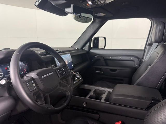 Used 2025 Land Rover Defender 130 V8 image 16