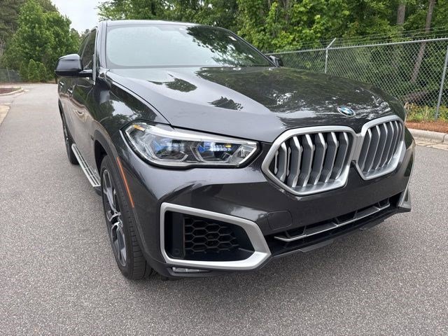 Used 2021 BMW X6 sDrive40i w/ Executive Package RWD image 3