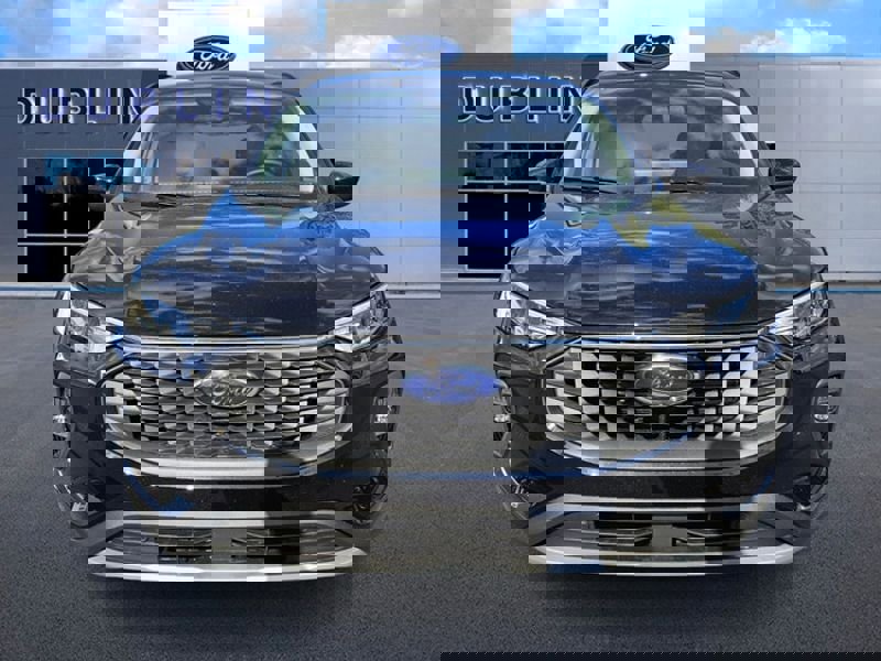 New 2025 Ford Escape SE image 2