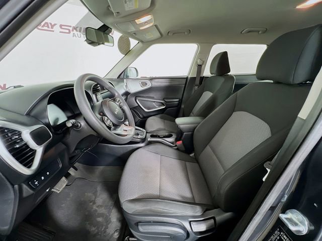 Used 2023 Kia Soul LX w/ Option Group 015 image 10