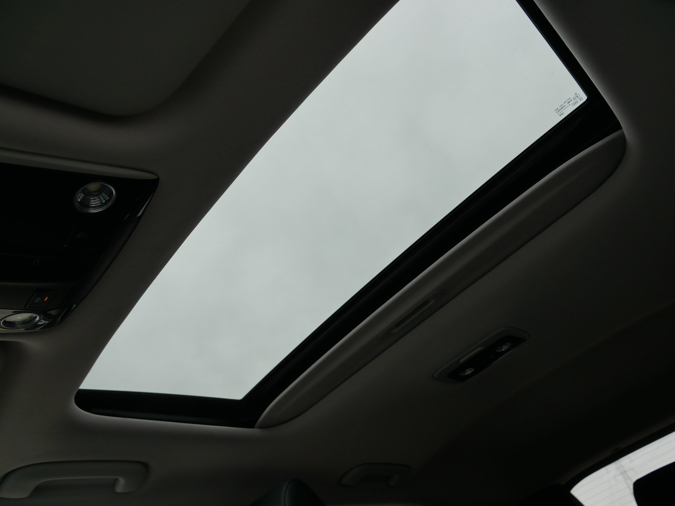 Certified 2025 Kia Seltos EX w/ EX Sunroof Package image 32