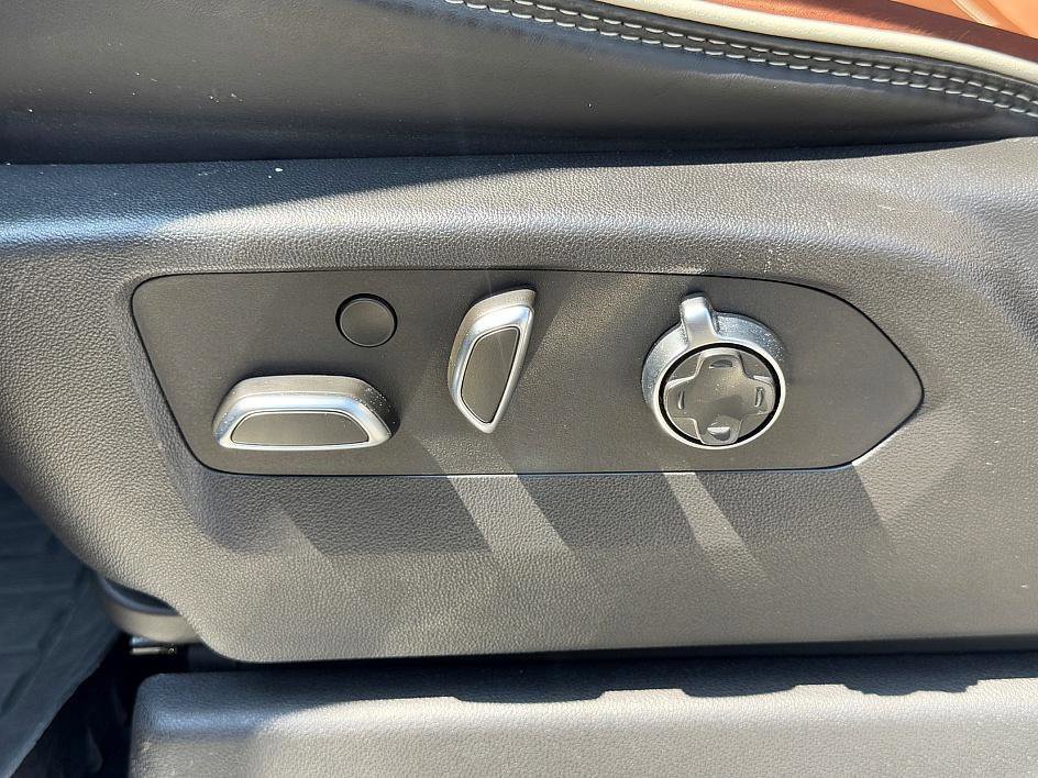 Used 2024 GMC Sierra 2500 Denali Ultimate w/ Max Trailering Package image 22