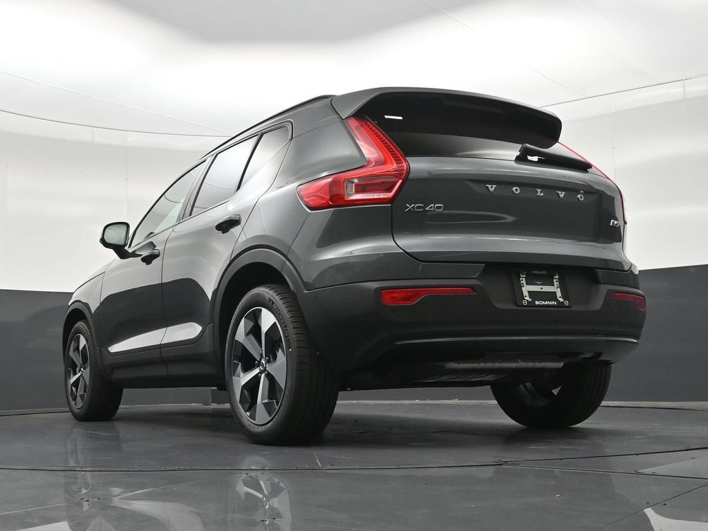 New 2026 Volvo XC40 B5 Plus w/ Climate Package AWD/4WD image 24