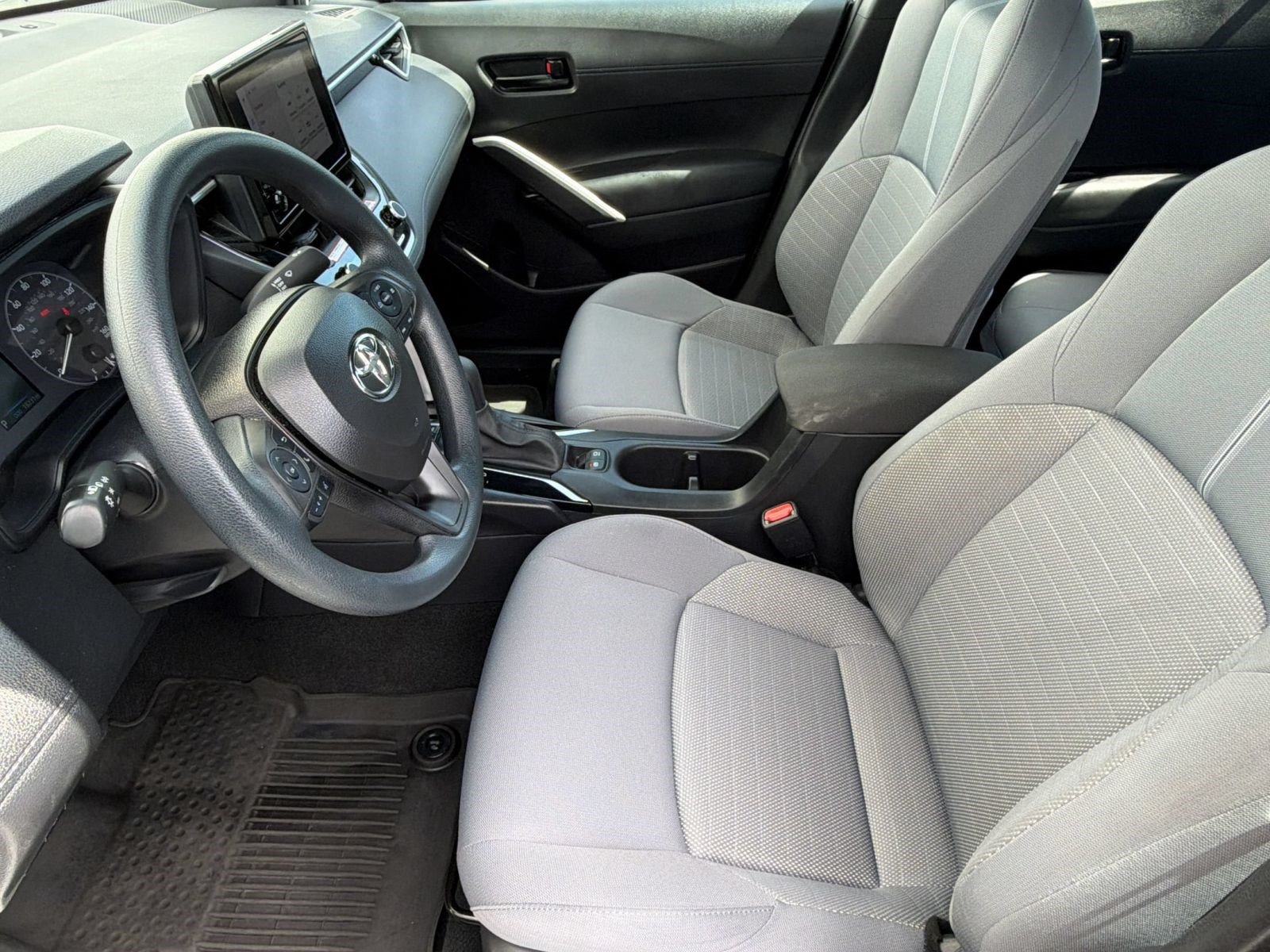 Used 2023 Toyota Corolla Cross AWD Hybrid image 5