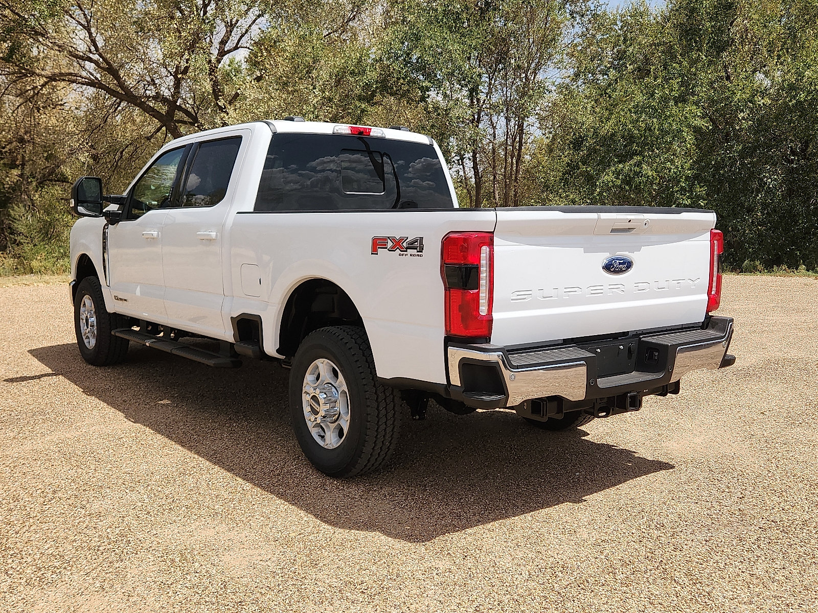 New 2026 Ford F250 XLT w/ XLT Premium Package AWD/4WD image 3