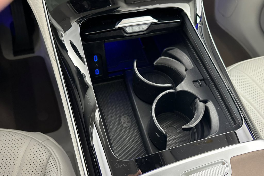 Certified 2023 Mercedes-Benz EQS 450+ 4MATIC SUV image 37