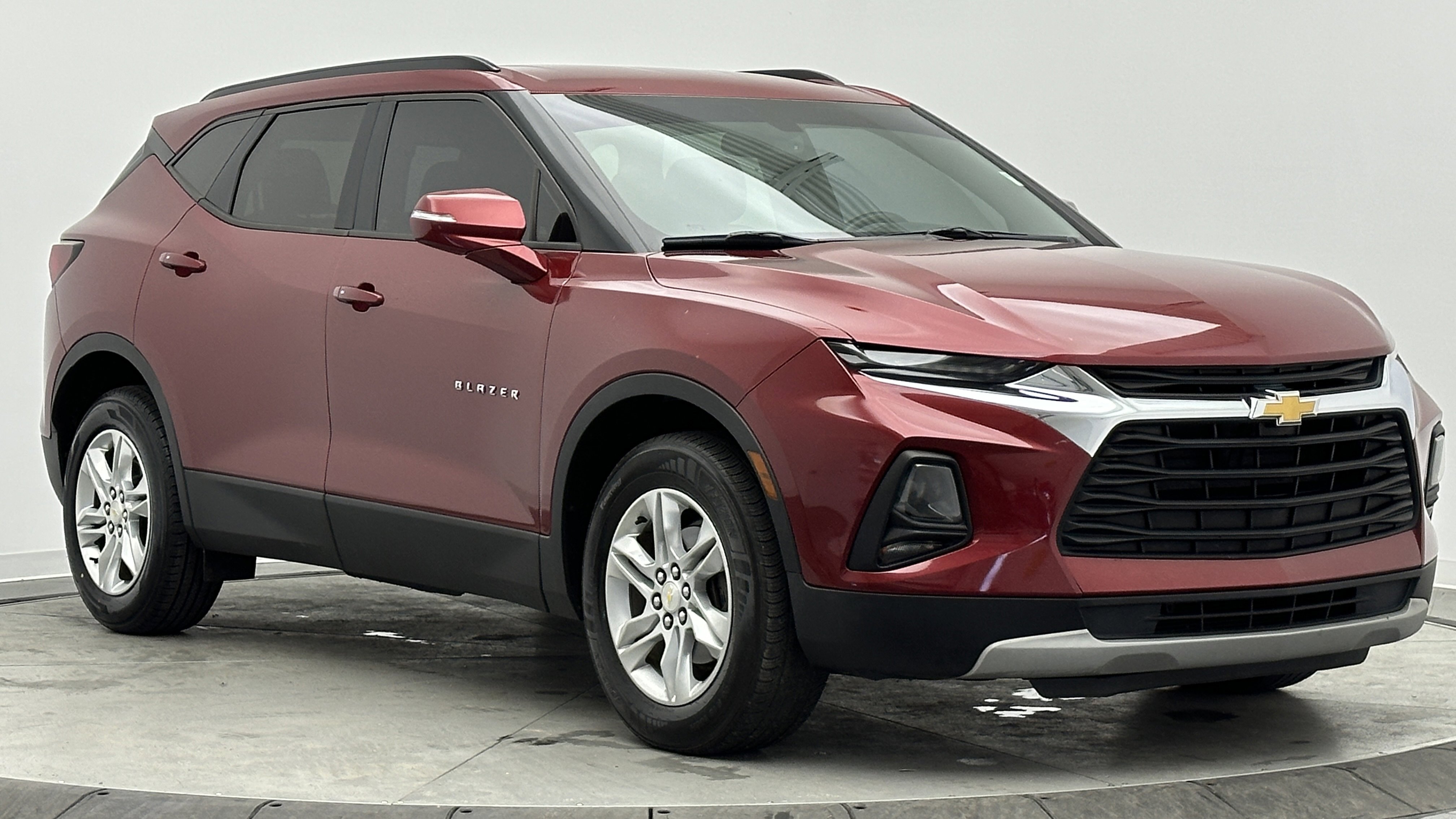 Used 2019 Chevrolet Blazer LT image 3
