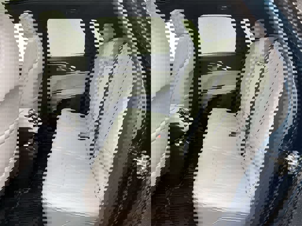 Certified 2025 Cadillac Lyriq Luxury w/ LPO, Floor Liner Package image 17