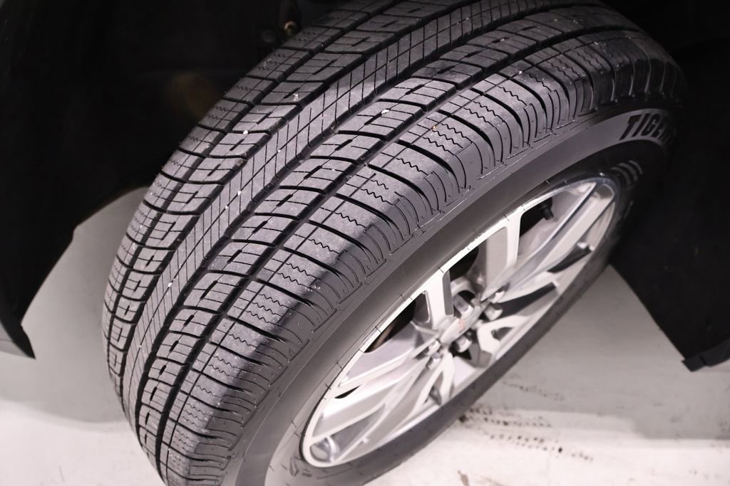 Used 2019 GMC Acadia SLE w/ Driver Alert Package I AWD/4WD image 41