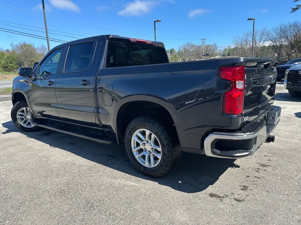 Used 2024 Chevrolet Silverado 1500 LT image 3