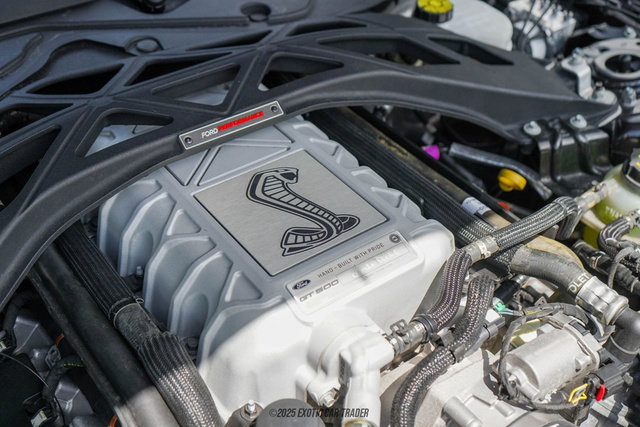 Used 2022 Ford Mustang Shelby GT500 w/ Technology Package image 19