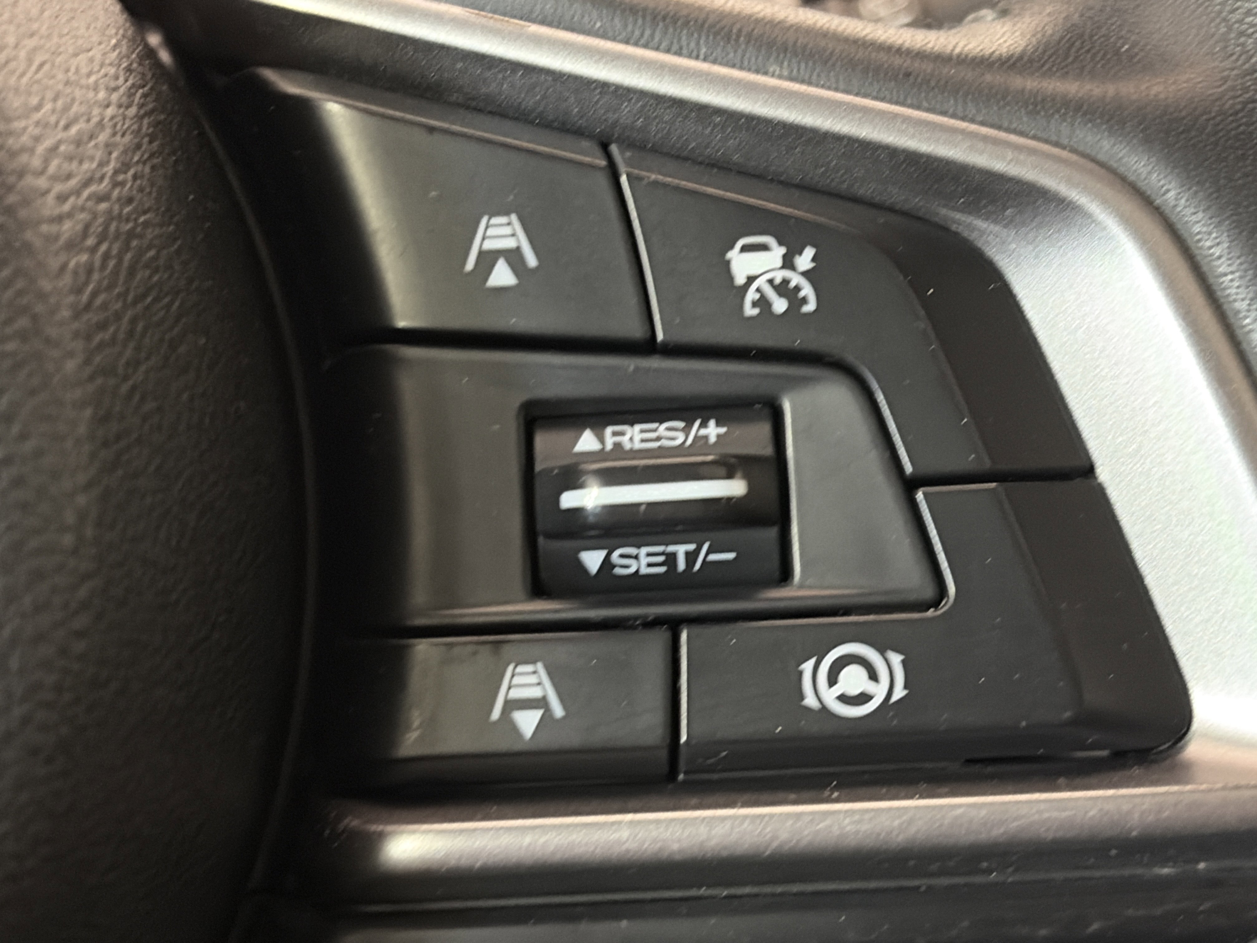 Used 2020 Subaru Outback Touring w/ Popular Package #2 image 18