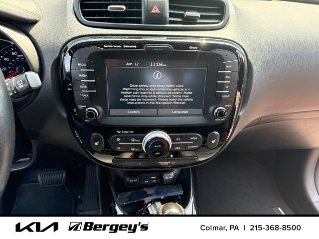 Used 2018 Kia Soul ! w/ Tech Package FWD image 9
