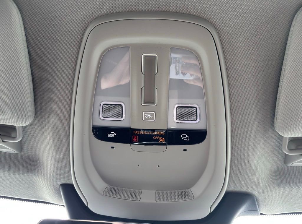 Certified 2026 Volvo XC90 B6 Plus w/ Protection Package Premier image 14