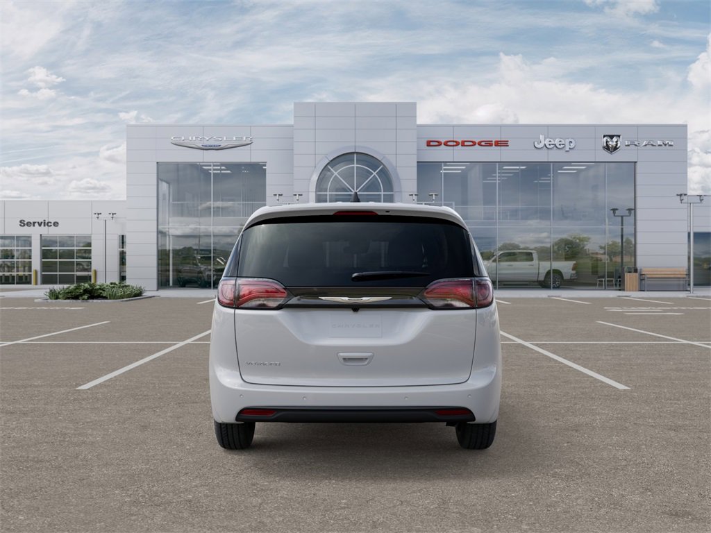 New 2026 Chrysler Voyager LX image 7