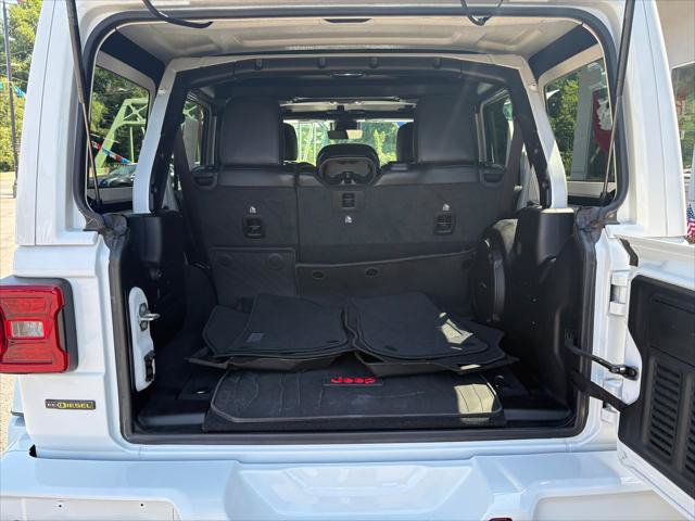 Certified 2022 Jeep Wrangler Unlimited Sahara AWD/4WD image 11