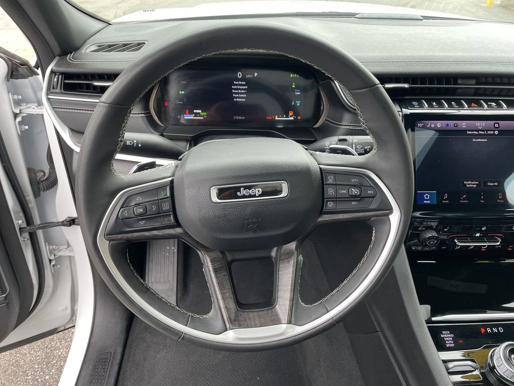 Used 2024 Jeep Grand Cherokee Limited 4xe AWD/4WD image 16