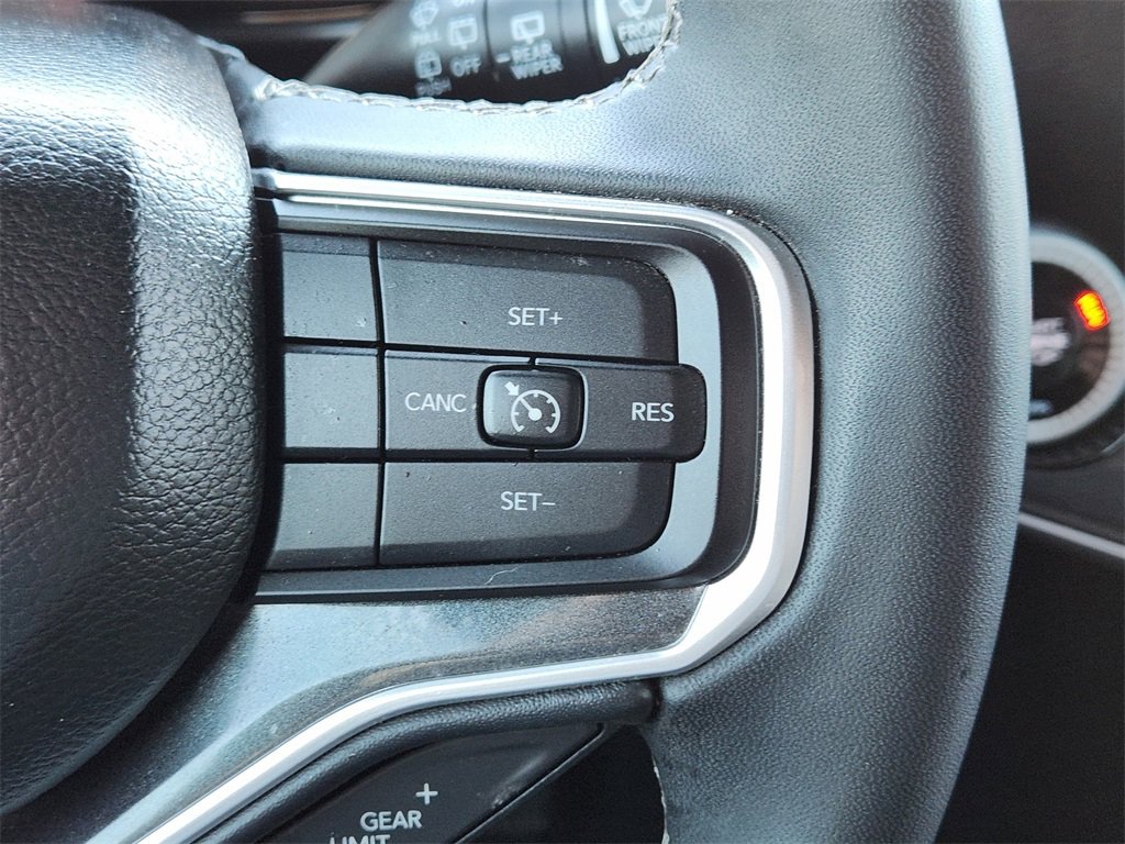 Used 2024 Jeep Wagoneer 4WD image 28