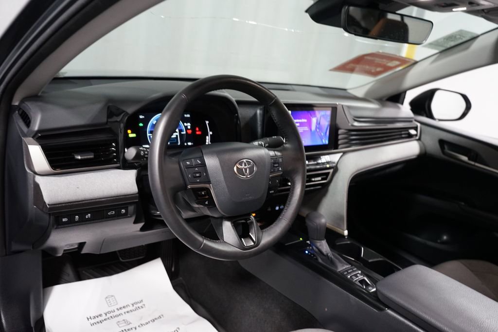 Certified 2025 Toyota Camry LE w/ Convenience Package image 11