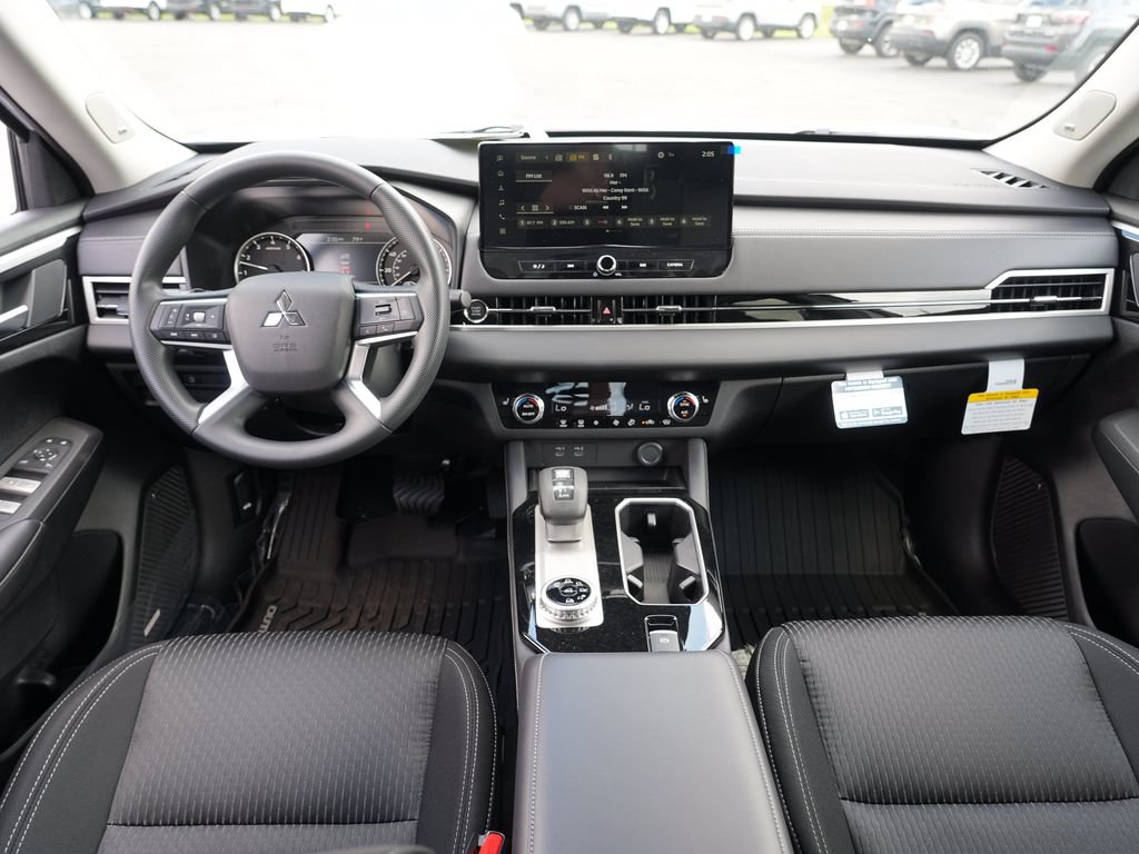 New 2026 Mitsubishi Outlander ES AWD/4WD image 26