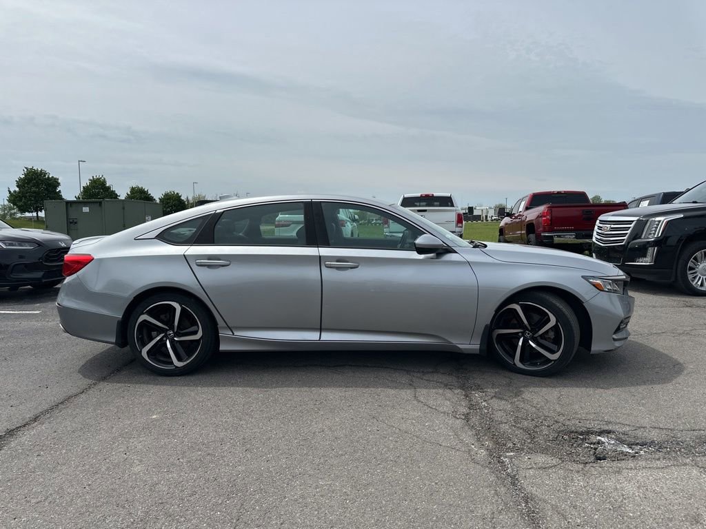 Used 2019 Honda Accord Sport image 11