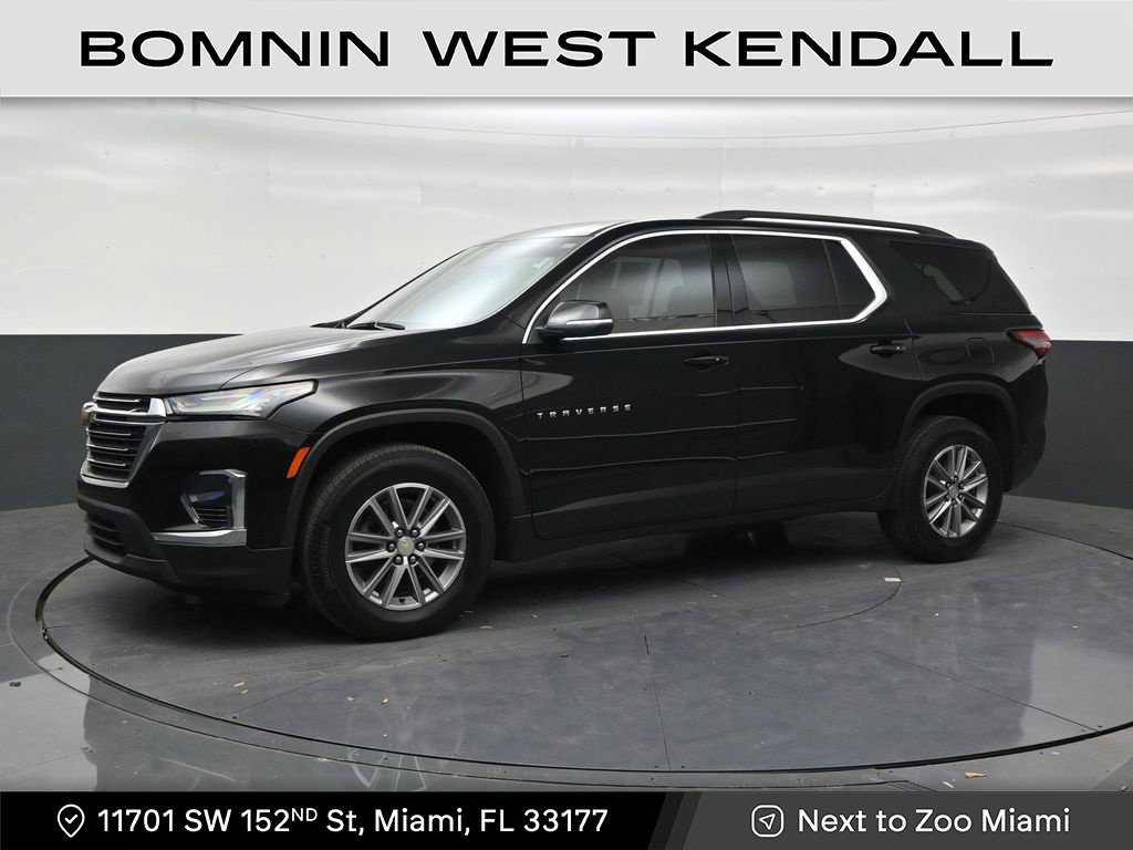 Used 2023 Chevrolet Traverse LT FWD image 1
