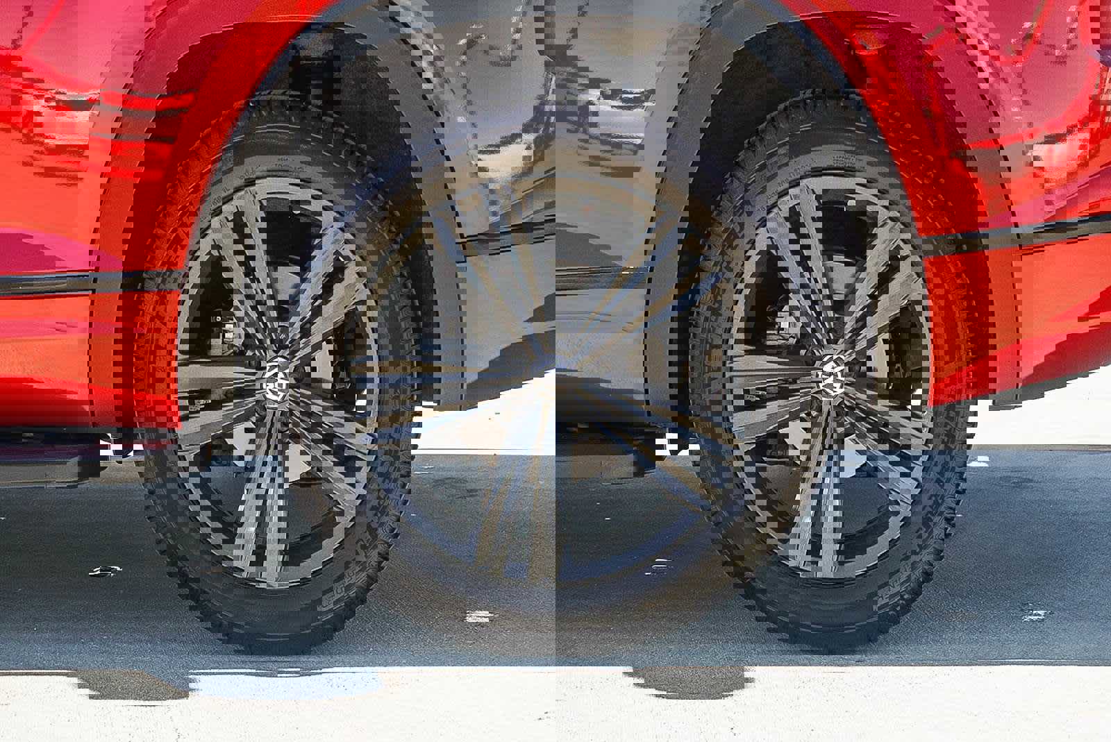 Used 2020 Volkswagen Atlas Cross Sport SE w/ Panoramic Sunroof Package image 10