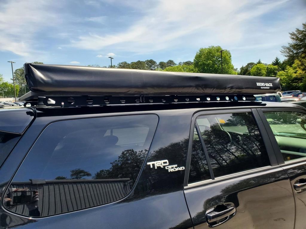 Used 2018 Toyota 4Runner TRD Off-Road AWD/4WD image 14