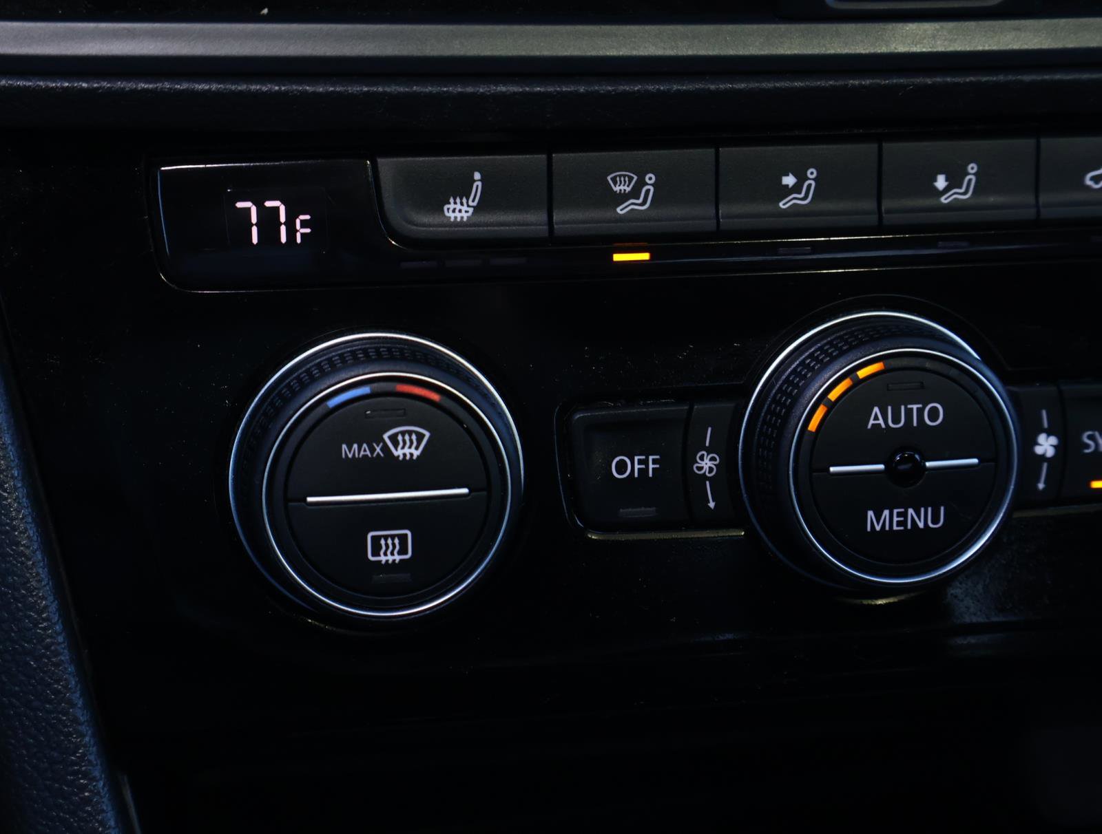 Used 2023 Volkswagen Jetta GLI Autobahn image 25